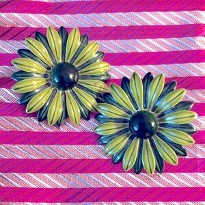 Flower Power Green Mid Century Clip On Floral Enamel Earrings